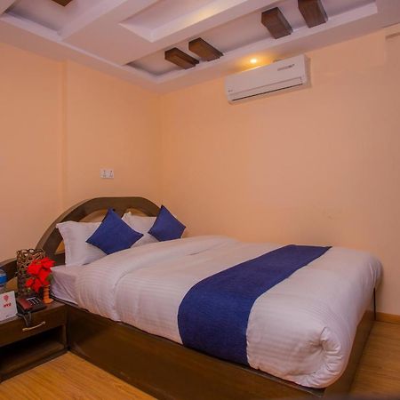 Oyo Hotel Antique Kutty Kathmandu Luaran gambar