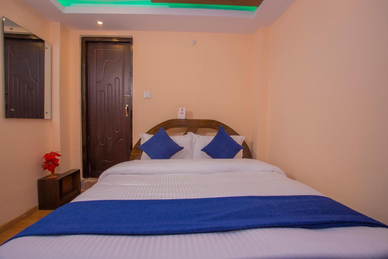 Oyo Hotel Antique Kutty Kathmandu Luaran gambar