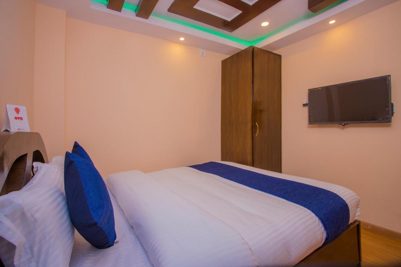 Oyo Hotel Antique Kutty Kathmandu Luaran gambar